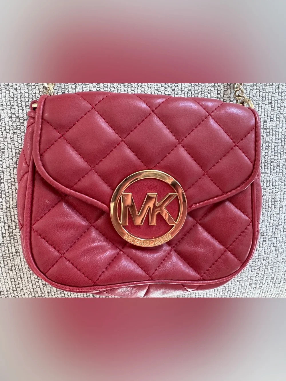 Michael Kors logo stitching colors